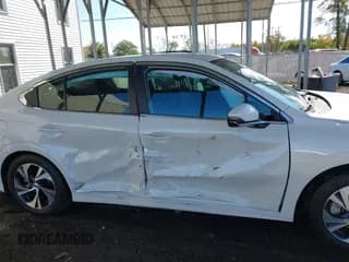 ✅ 2020 Subaru Legacy Premium • VIN: 4S3BWAC68L3034638 • Lot: 43470072. Wystawiony na IAAI z przebiegiem 25 872 mil. Bezpłatny archiwum sprzedaży aukcyjnych z USA i szczegółowy raport historii pojazdu na DreamBid. Zdjęcie 6.