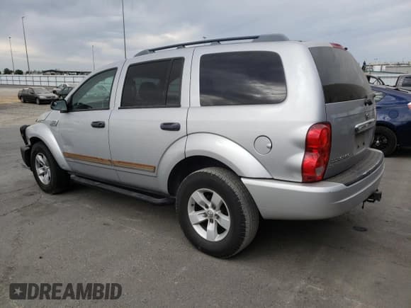 ✅ 2004 Dodge Durango SLT • VIN: 1D4HB48NX4F217937 • Лот: 82135575. Опубликован ранее на Copart с пробегом 194 723 миль. Бесплатный доступ к архиву аукционных продаж из США и подробный отчёт об истории автомобиля на DreamBid. Изображение 2.