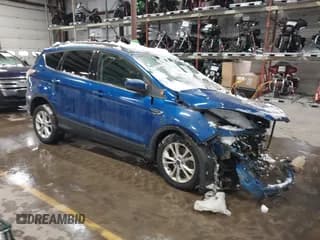 ✅ 2017 Ford Escape SE • VIN: 1FMCU9GD7HUA12869 • Lot: 43802031. Wystawiony na IAAI z przebiegiem Nie podano. Bezpłatny archiwum sprzedaży aukcyjnych z USA i szczegółowy raport historii pojazdu na DreamBid. Zdjęcie 1.