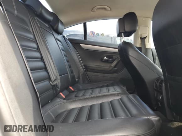 ✅ 2013 Volkswagen CC R-Line • VIN: WVWBN7AN1DE503056 • Lot: 82030315. Listed on Copart with 107,574 mi. Free auction sales archive from the USA and detailed vehicle history report at DreamBid. Image 10.