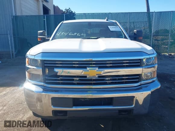 ✅ 2015 Chevrolet Silverado 2500HD LT • VIN: 1GC1KVEG2FF557032 • Лот: 43468629. Опубликован ранее на IAAI с пробегом 152 015 миль. Бесплатный доступ к архиву аукционных продаж из США и подробный отчёт об истории автомобиля на DreamBid. Изображение 12.