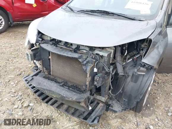 ✅ 2016 Nissan Note SV • VIN: 3N1CE2CP9GL407236 • Lot: 41908426. Listed on IAAI with 102,404 mi. Free auction sales archive from the USA and detailed vehicle history report at DreamBid. Image 6.