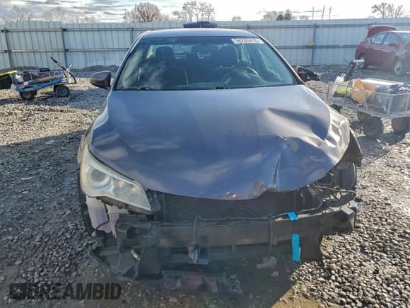 ✅ 2015 Toyota Camry XLE • VIN: 4T1BF1FK9FU010531 • Лот: 94285915. Опубликован ранее на Copart с пробегом 142 208 миль. Бесплатный доступ к архиву аукционных продаж из США и подробный отчёт об истории автомобиля на DreamBid. Изображение 5.