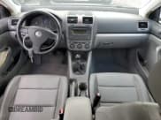 ✅ 2005 Volkswagen Jetta 2.5L • VIN: 3VWRF71KX5M628518 • Лот: 69341184. Опубликован ранее на Copart с пробегом Не указан. Бесплатный доступ к архиву аукционных продаж из США и подробный отчёт об истории автомобиля на DreamBid. Изображение 8.