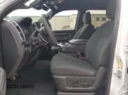 ✅ 2025 Ram 2500 • VIN: 3C63R5DL0SG576598 • Lot: 90080605. Wystawiony na Copart z przebiegiem 3 311 mil. Bezpłatny archiwum sprzedaży aukcyjnych z USA i szczegółowy raport historii pojazdu na DreamBid. Zdjęcie 7.