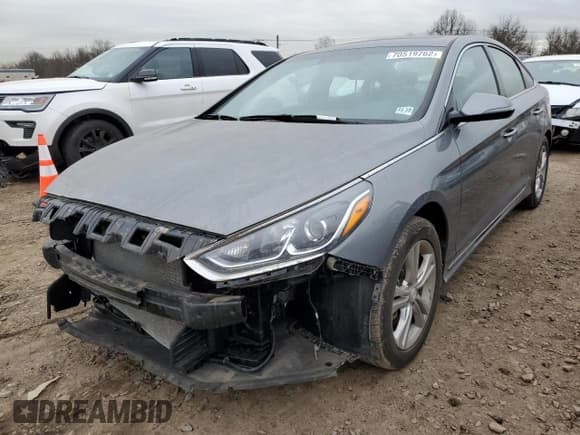 ✅ 2018 Hyundai Sonata Limited • VIN: 5NPE34AF7JH718432 • Lot: 70519762. Listed on Copart with 71,986 mi. Free auction sales archive from the USA and detailed vehicle history report at DreamBid. Image 1.