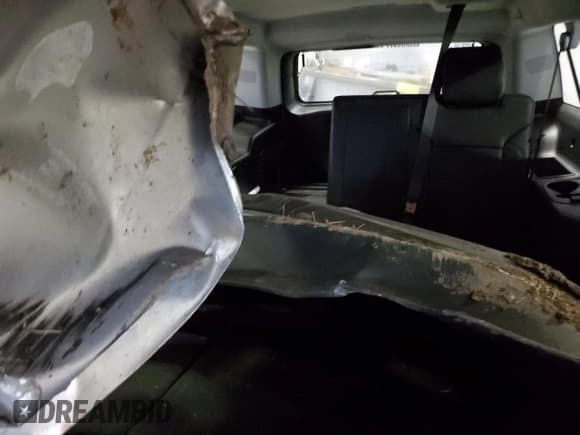 ✅ 2018 Chevrolet Suburban LT • VIN: 1GNSKHKC0JR255079 • Lot: 81128404. Listed on Copart with Not provided. Free auction sales archive from the USA and detailed vehicle history report at DreamBid. Image 10.