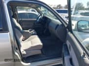 ✅ 2001 Toyota 4Runner SR5 • VIN: JT3HN86R910335658 • Lot: 43022123. Listed on IAAI with 236,128 mi. Free auction sales archive from the USA and detailed vehicle history report at DreamBid. Image 5.