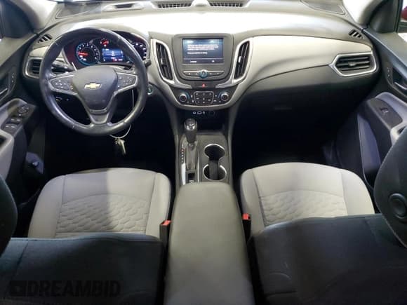 ✅ 2021 Chevrolet Equinox LT • VIN: 2GNAXUEV7M6105943 • Lot: 81807845. Listed on Copart with 31,321 mi. Free auction sales archive from the USA and detailed vehicle history report at DreamBid. Image 8.