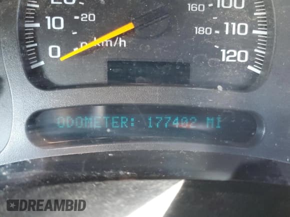 ✅ 2004 GMC Sierra 1500 SLE • VIN: 2GTEC19VX41186464 • Лот: 86314465. Опубликован ранее на Copart с пробегом 177 402 миль. Бесплатный доступ к архиву аукционных продаж из США и подробный отчёт об истории автомобиля на DreamBid. Изображение 9.