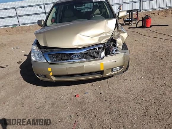 ✅ 2011 Kia Sedona EX • VIN: KNDMH4C77B6372655 • Lot: 82657935. Wystawiony na Copart z przebiegiem 78 164 mil. Bezpłatny archiwum sprzedaży aukcyjnych z USA i szczegółowy raport historii pojazdu na DreamBid. Zdjęcie 14.