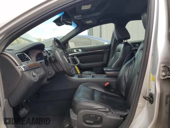 ✅ 2010 Lincoln MKS • VIN: 1LNHL9DR8AG608800 • Lot: 89734745. Listed on Copart with 299,234 mi. Free auction sales archive from the USA and detailed vehicle history report at DreamBid. Image 7.