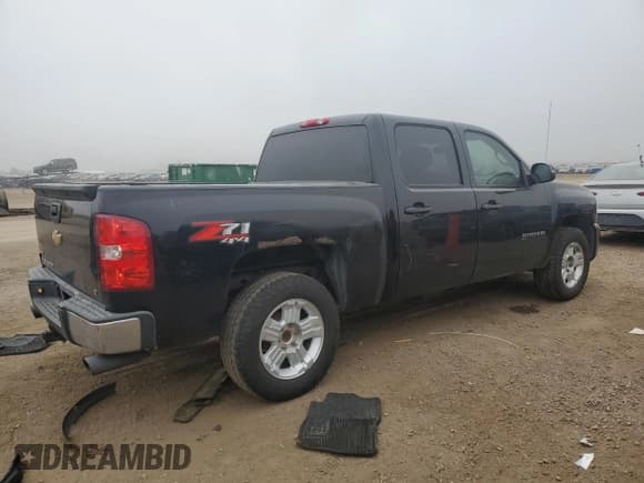 ✅ 2010 Chevrolet Silverado 1500 LT • VIN: 3GCRKSE38AG176016 • Lot: 82340915. Wystawiony na Copart z przebiegiem 201 004 mil. Bezpłatny archiwum sprzedaży aukcyjnych z USA i szczegółowy raport historii pojazdu na DreamBid. Zdjęcie 3.