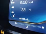 ✅ 2023 Chevrolet Suburban LT • VIN: 1GNSCCKD2PR203535 • Lot: 41813006. Wystawiony na IAAI z przebiegiem 66 408 mil. Bezpłatny archiwum sprzedaży aukcyjnych z USA i szczegółowy raport historii pojazdu na DreamBid. Zdjęcie 15.