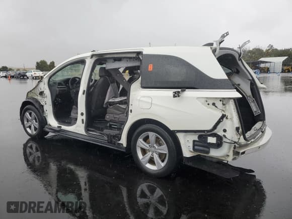 ✅ 2019 Honda Odyssey EX-L • VIN: 5FNRL6H70KB112286 • Lot: 92665755. Listed on Copart with Not provided. Free auction sales archive from the USA and detailed vehicle history report at DreamBid. Image 2.