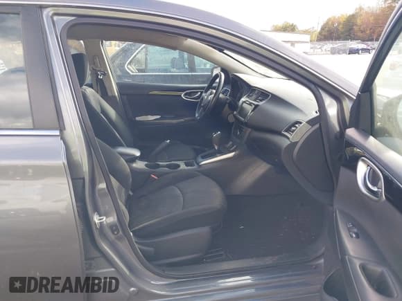 ✅ 2019 Nissan Sentra SV • VIN: 3N1AB7AP9KY286428 • Lot: 43569331. Listed on IAAI with 116,170 mi. Free auction sales archive from the USA and detailed vehicle history report at DreamBid. Image 5.