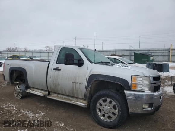 ✅ 2011 Chevrolet Silverado 2500HD • VIN: 1GC0KXC83BF109203 • Lot: 44758665. Listed on Copart with 139,818 mi. Free auction sales archive from the USA and detailed vehicle history report at DreamBid. Image 4.