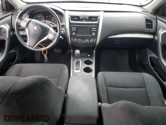 ✅ 2015 Nissan Altima SL • VIN: 1N4AL3AP0FC170476 • Lot: 92847575. Wystawiony na Copart z przebiegiem 210 035 mil. Bezpłatny archiwum sprzedaży aukcyjnych z USA i szczegółowy raport historii pojazdu na DreamBid. Zdjęcie 8.