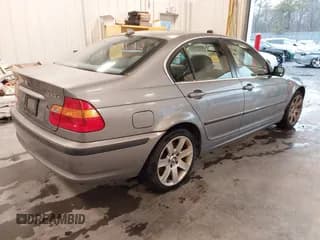 ✅ 2005 BMW 3 Series 330xi • VIN: WBAEW53405PN39729 • Lot: 43813114. Listed on IAAI with 181,461 mi. Free auction sales archive from the USA and detailed vehicle history report at DreamBid. Image 4.