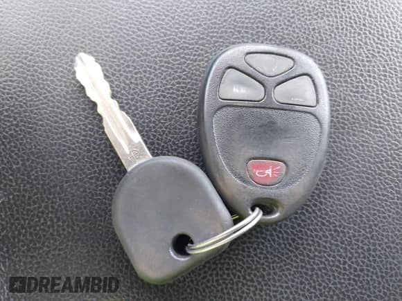 2010 Chevrolet Silverado 1500 LT z VIN 3GCRCSEA5AG129117, wystawiony jako IAAI lot #42391690 z przebiegiem 199 087 mil mil oraz . Historia ofert i sprzedaży dostępna na DreamBid. Obrazek 11.