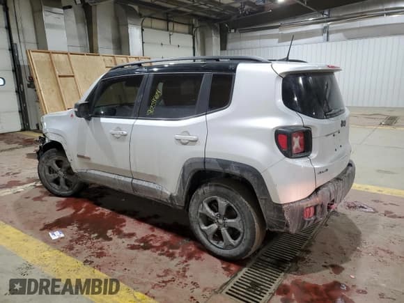 ✅ 2021 Jeep Renegade Trailhawk • VIN: ZACNJDC16MPM23404 • Лот: 86534924. Опубликован ранее на Copart с пробегом 43 849 миль. Бесплатный доступ к архиву аукционных продаж из США и подробный отчёт об истории автомобиля на DreamBid. Изображение 2.