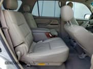 ✅ 2006 Toyota Sequoia Limited • VIN: 5TDZT38A06S269893 • Лот: 94116815. Опубликован ранее на Copart с пробегом 307 698 миль. Бесплатный доступ к архиву аукционных продаж из США и подробный отчёт об истории автомобиля на DreamBid. Изображение 11.