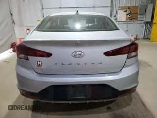 ✅ 2020 Hyundai Elantra Value Edition • VIN: KMHD84LF6LU061153 • Lot: 67677705. Wystawiony na Copart z przebiegiem 46 686 mil mil. Skorzystaj z bezpłatnego archiwum sprzedaży aukcyjnych z USA i zobacz szczegółowy raport historii pojazdu na DreamBid. Zdjęcie 6.