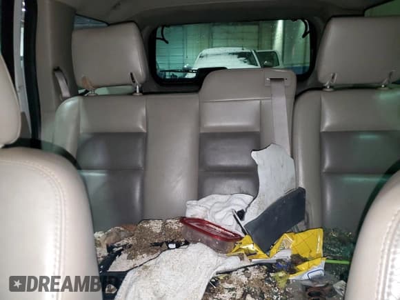 ✅ 2006 Ford Explorer XLT • VIN: 1FMEU73866UA07827 • Лот: 46151125. Опубликован ранее на Copart с пробегом 219 598 миль. Бесплатный доступ к архиву аукционных продаж из США и подробный отчёт об истории автомобиля на DreamBid. Изображение 10.