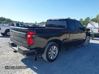 ✅ 2021 Chevrolet Silverado 1500 Custom • VIN: 1GCRWBEK4MZ373247 • Lot: 43500583. Wystawiony na IAAI z przebiegiem 87 165 mil. Bezpłatny archiwum sprzedaży aukcyjnych z USA i szczegółowy raport historii pojazdu na DreamBid. Zdjęcie 4.