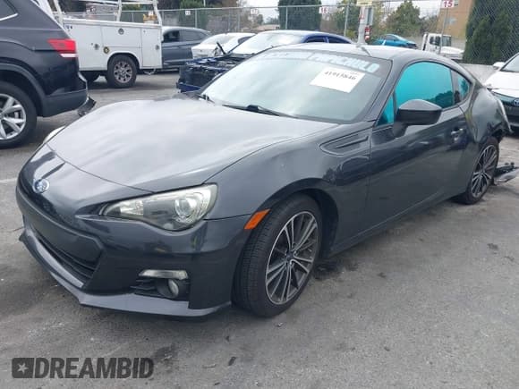 ✅ 2013 Subaru BRZ Limited • VIN: JF1ZCAC11D1608463 • Лот: 41915846. Опубликован ранее на IAAI с пробегом 72 179 миль. Бесплатный доступ к архиву аукционных продаж из США и подробный отчёт об истории автомобиля на DreamBid. Изображение 17.