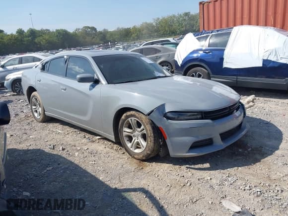 ✅ 2021 Dodge Charger SXT • VIN: 2C3CDXBG1MH518225 • Lot: 43371767. Wystawiony na IAAI z przebiegiem 113 984 mil. Bezpłatny archiwum sprzedaży aukcyjnych z USA i szczegółowy raport historii pojazdu na DreamBid. Zdjęcie 1.