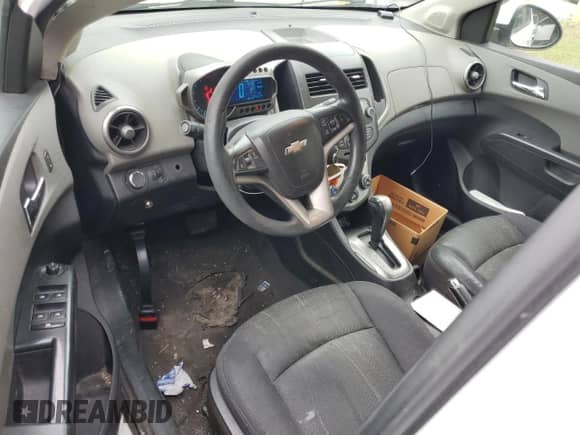 2015 Chevrolet Sonic LT с VIN 1G1JC6SH0F4112566, выставлен на аукционе Copart как лот 73685944 с пробегом 324 544 миль миль и Чистый • Clean title. История ставок и продаж доступна на DreamBid. Изображение 8.