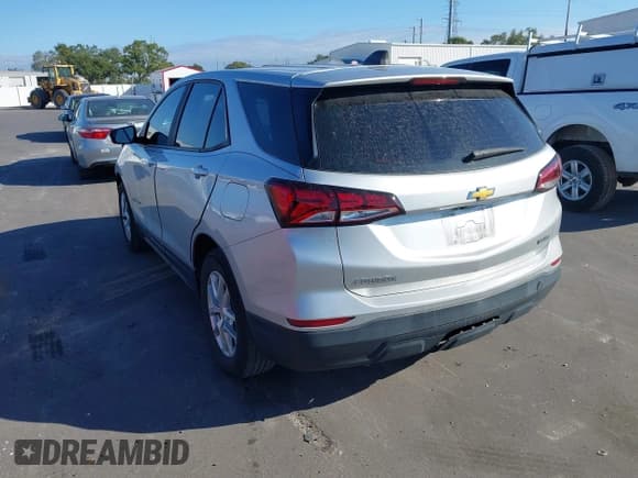 ✅ 2022 Chevrolet Equinox LS • VIN: 3GNAXHEV7NS179941 • Lot: 43517897. Wystawiony na IAAI z przebiegiem 47 319 mil. Bezpłatny archiwum sprzedaży aukcyjnych z USA i szczegółowy raport historii pojazdu na DreamBid. Zdjęcie 3.