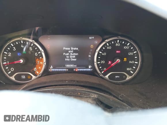 ✅ 2017 Jeep Renegade Limited • VIN: ZACCJBDBXHPE84766 • Лот: 42942643. Опубликован ранее на IAAI с пробегом 186 080 миль. Бесплатный доступ к архиву аукционных продаж из США и подробный отчёт об истории автомобиля на DreamBid. Изображение 7.