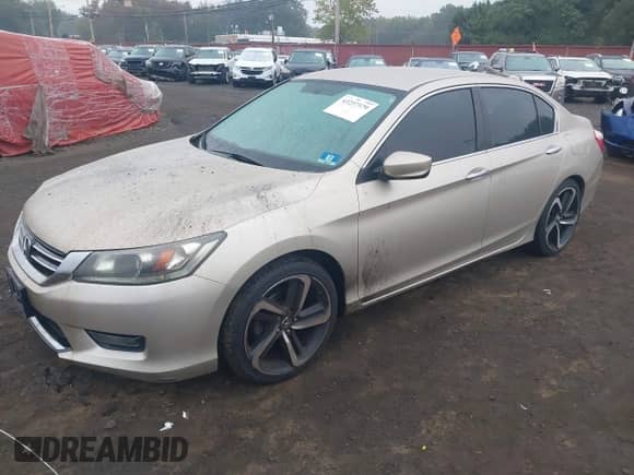 2014 Honda Accord Sport с VIN 1HGCR2F56EA154443, выставлен на аукционе IAAI как лот 43237379 с пробегом 125 485 миль миль и . История ставок и продаж доступна на DreamBid. Изображение 18.