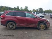 ✅ 2017 Toyota Highlander SE • VIN: 5TDJZRFH4HS466065 • Lot: 43291122. Listed on IAAI with 78,677 mi. Free auction sales archive from the USA and detailed vehicle history report at DreamBid. Image 12.