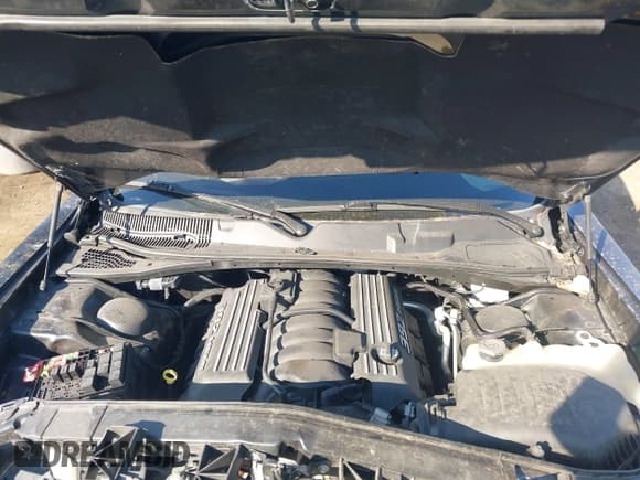 ✅ 2016 Dodge Challenger SRT 392 • VIN: 2C3CDZDJ1GH288856 • Lot: 43445083. Wystawiony na IAAI z przebiegiem 62 347 mil. Bezpłatny archiwum sprzedaży aukcyjnych z USA i szczegółowy raport historii pojazdu na DreamBid. Zdjęcie 10.