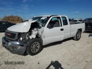✅ 2005 GMC Sierra 1500 Work Truck • VIN: 1GTEC19X95Z114729 • Лот: 81967724. Опубликован ранее на Copart с пробегом Не указан. Бесплатный доступ к архиву аукционных продаж из США и подробный отчёт об истории автомобиля на DreamBid. Изображение 1.