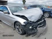 ✅ 2020 BMW 5 Series M550i xDrive • VIN: WBAJS7C07LCD85532 • Lot: 41518071. Wystawiony na IAAI z przebiegiem 57 645 mil. Bezpłatny archiwum sprzedaży aukcyjnych z USA i szczegółowy raport historii pojazdu na DreamBid. Zdjęcie 18.