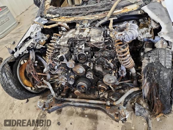 ✅ 2015 Jaguar XJ Portfolio • VIN: SAJWJ2GDXF8V79697 • Lot: 81678065. Wystawiony na Copart z przebiegiem Nie podano. Bezpłatny archiwum sprzedaży aukcyjnych z USA i szczegółowy raport historii pojazdu na DreamBid. Zdjęcie 11.