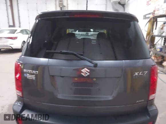 ✅ 2008 Suzuki XL7 Limited • VIN: 2S3DA917186113037 • Lot: 41759018. Wystawiony na IAAI z przebiegiem 134 921 mil. Bezpłatny archiwum sprzedaży aukcyjnych z USA i szczegółowy raport historii pojazdu na DreamBid. Zdjęcie 16.