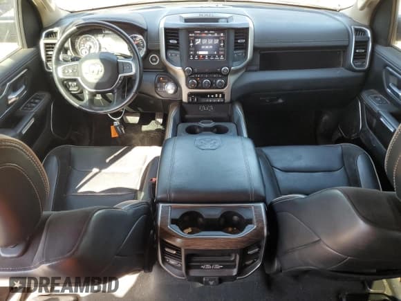 ✅ 2020 Ram 1500 Laramie • VIN: 1C6SRFJT3LN380539 • Лот: 87287735. Опубликован ранее на Copart с пробегом 84 755 миль. Бесплатный доступ к архиву аукционных продаж из США и подробный отчёт об истории автомобиля на DreamBid. Изображение 8.