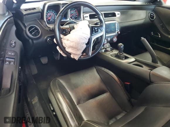 ✅ 2015 Chevrolet Camaro SS • VIN: 2G1FJ1EW4F9290499 • Lot: 81841165. Wystawiony na Copart z przebiegiem 34 256 mil. Bezpłatny archiwum sprzedaży aukcyjnych z USA i szczegółowy raport historii pojazdu na DreamBid. Zdjęcie 8.