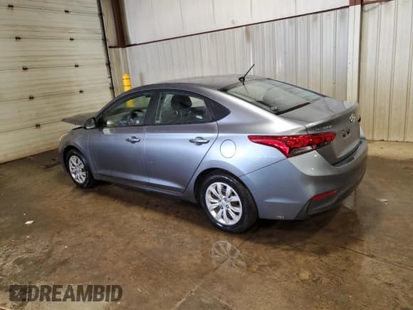 ✅ 2018 Hyundai Accent SE • VIN: 3KPC24A37JE033464 • Lot: 92065825. Wystawiony na Copart z przebiegiem 97 601 mil. Bezpłatny archiwum sprzedaży aukcyjnych z USA i szczegółowy raport historii pojazdu na DreamBid. Zdjęcie 2.