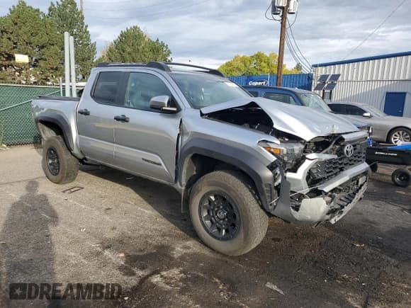 ✅ 2024 Toyota Tacoma TRD Off Road • VIN: 3TMLB5JN7RM068014 • Lot: 85905845. Wystawiony na Copart z przebiegiem 17 763 mil. Bezpłatny archiwum sprzedaży aukcyjnych z USA i szczegółowy raport historii pojazdu na DreamBid. Zdjęcie 4.