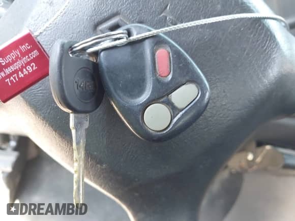 ✅ 2000 Chevrolet Silverado 1500 LS • VIN: 2GCEK19T4Y1290374 • Lot: 42988982. Wystawiony na IAAI z przebiegiem Nie podano mil. Skorzystaj z bezpłatnego archiwum sprzedaży aukcyjnych z USA i zobacz szczegółowy raport historii pojazdu na DreamBid. Zdjęcie 11.