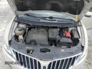 ✅ 2015 Lincoln MKX • VIN: 2LMDJ6JK6FBL30606 • Lot: 80899315. Wystawiony na Copart z przebiegiem 123 786 mil. Bezpłatny archiwum sprzedaży aukcyjnych z USA i szczegółowy raport historii pojazdu na DreamBid. Zdjęcie 12.