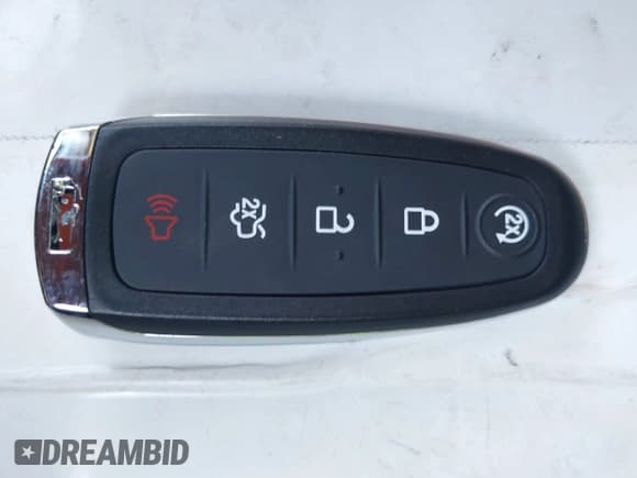 ✅ 2014 Ford Focus Titanium • VIN: 1FADP3J28EL281846 • Lot: 43299187. Wystawiony na IAAI z przebiegiem 108 054 mil. Bezpłatny archiwum sprzedaży aukcyjnych z USA i szczegółowy raport historii pojazdu na DreamBid. Zdjęcie 11.