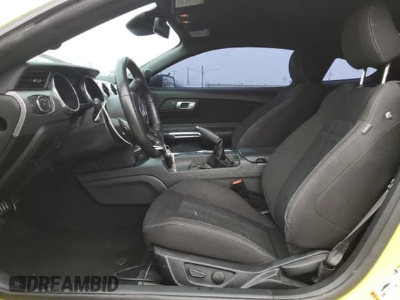 ✅ 2021 Ford Mustang GT • VIN: 1FA6P8CF9M5127400 • Lot: 86547275. Listed on Copart with 38,351 mi. Free auction sales archive from the USA and detailed vehicle history report at DreamBid. Image 7.