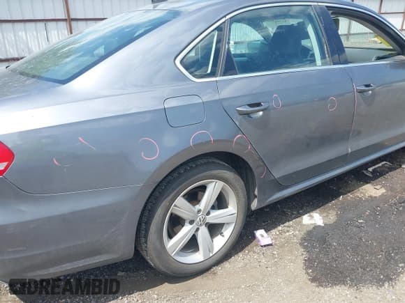 ✅ 2013 Volkswagen Passat SE • VIN: 1VWBP7A33DC065321 • Лот: 42741828. Опубликован ранее на IAAI с пробегом 158 573 миль. Бесплатный доступ к архиву аукционных продаж из США и подробный отчёт об истории автомобиля на DreamBid. Изображение 12.